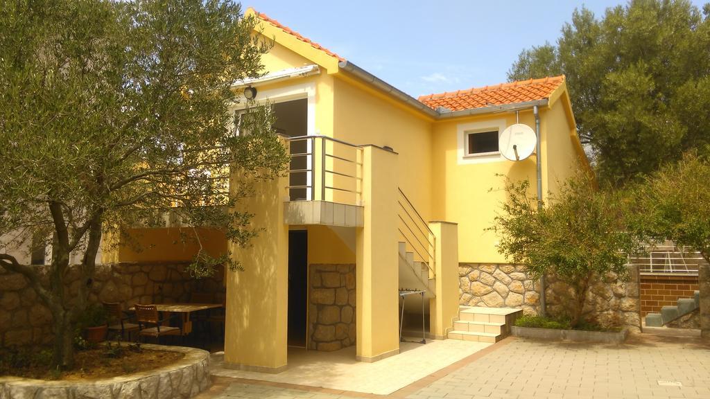 Apartments Zdenka Starigrad Paklenica Extérieur photo